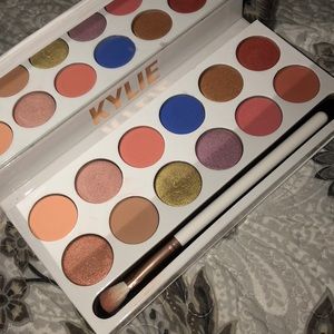 Kylie Cosmetics The Royal Peach Palette